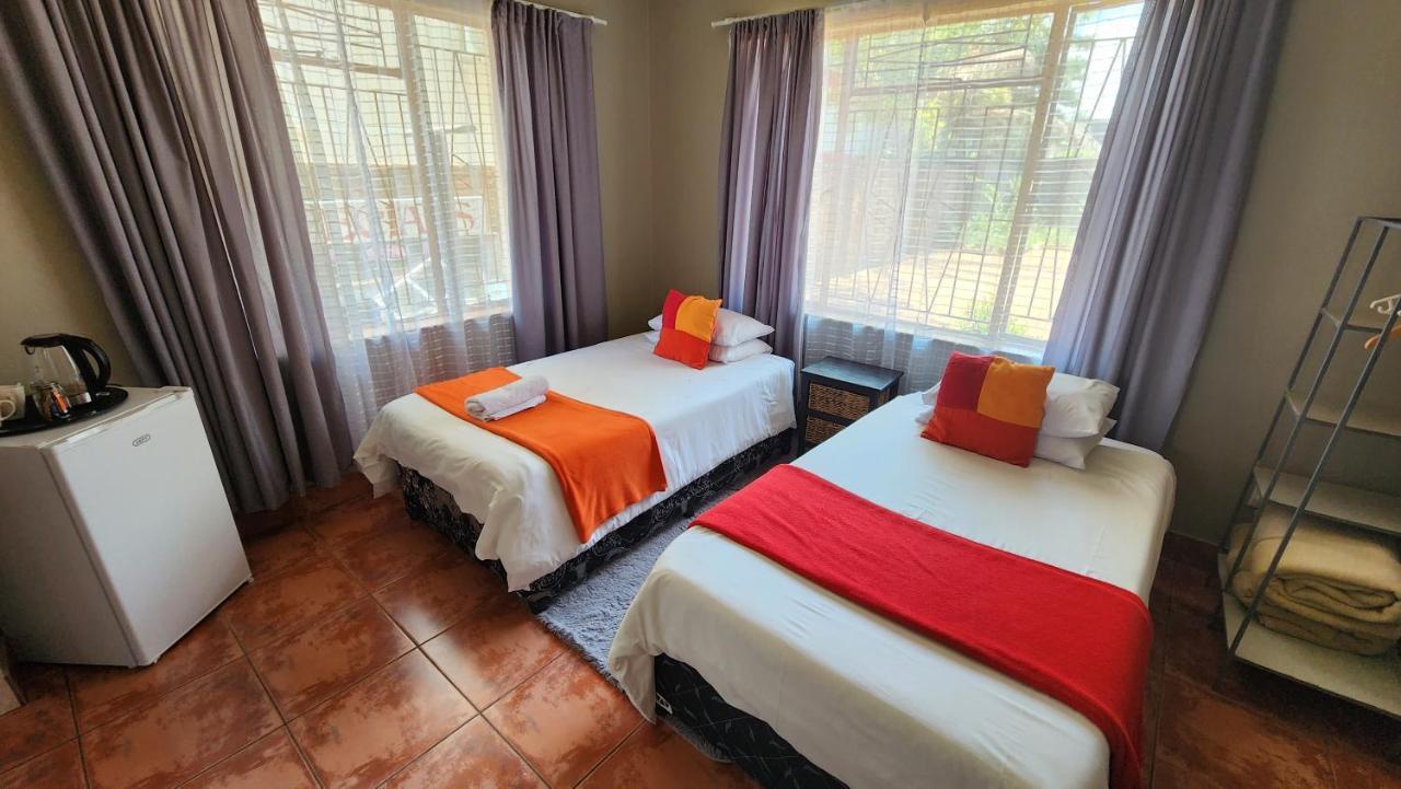 Hotel Casa Feliz à Potgietersrus Extérieur photo