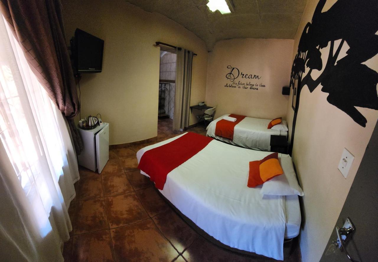 Hotel Casa Feliz à Potgietersrus Extérieur photo