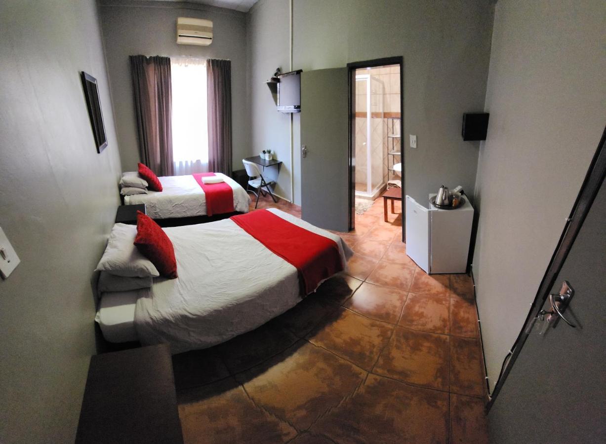 Hotel Casa Feliz à Potgietersrus Extérieur photo