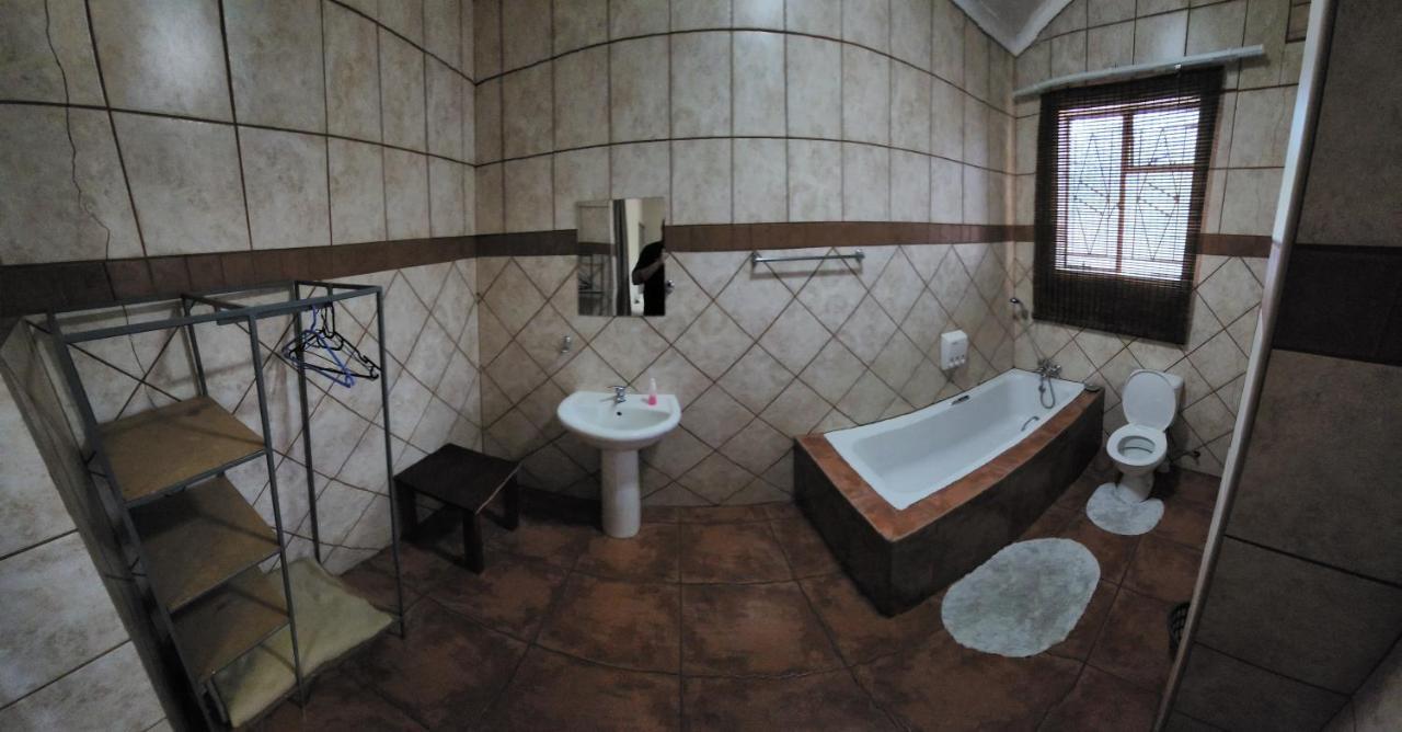 Hotel Casa Feliz à Potgietersrus Extérieur photo