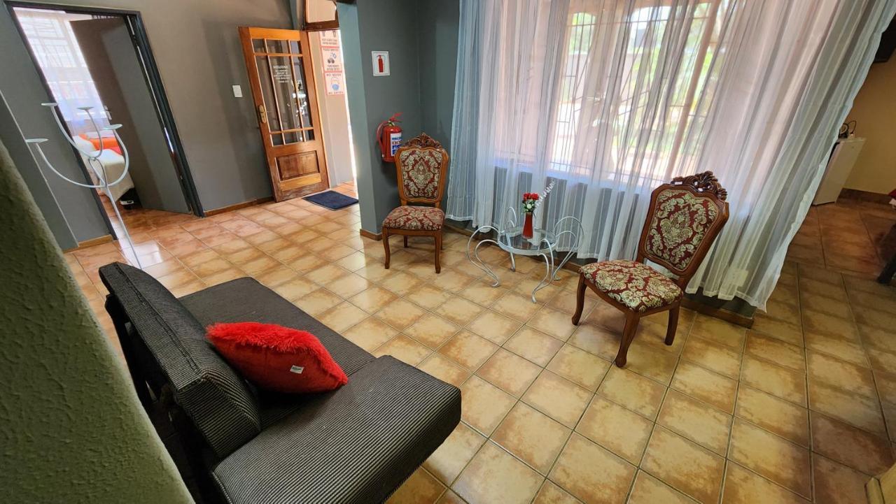 Hotel Casa Feliz à Potgietersrus Extérieur photo