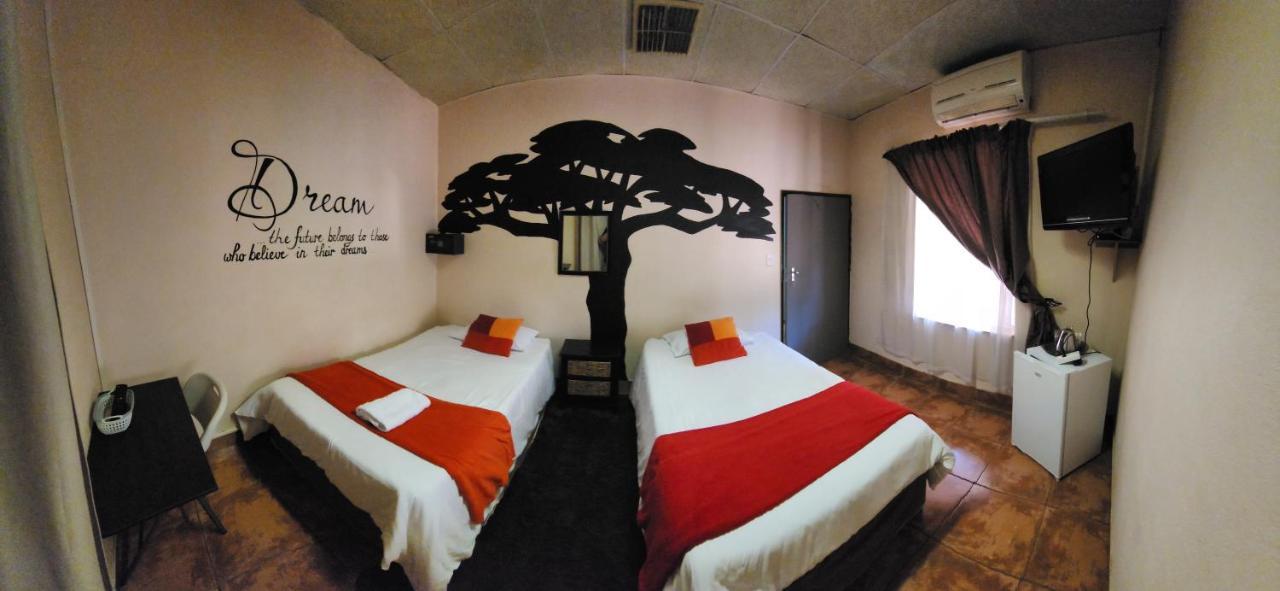 Hotel Casa Feliz à Potgietersrus Extérieur photo
