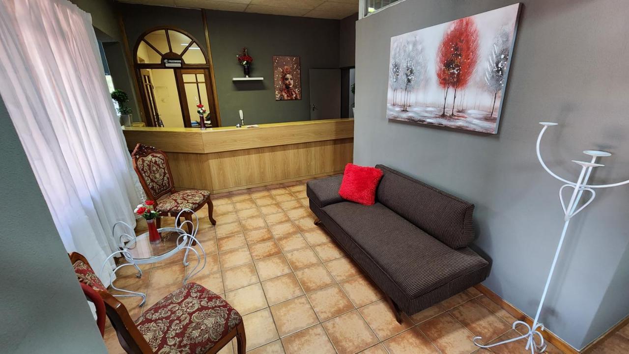 Hotel Casa Feliz à Potgietersrus Extérieur photo